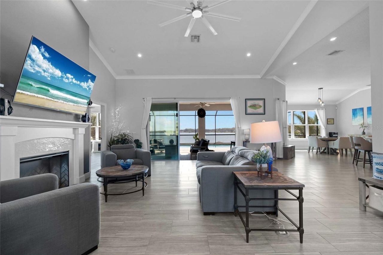 6005 Beach View Drive, Auburndale, FL 33823 Photo