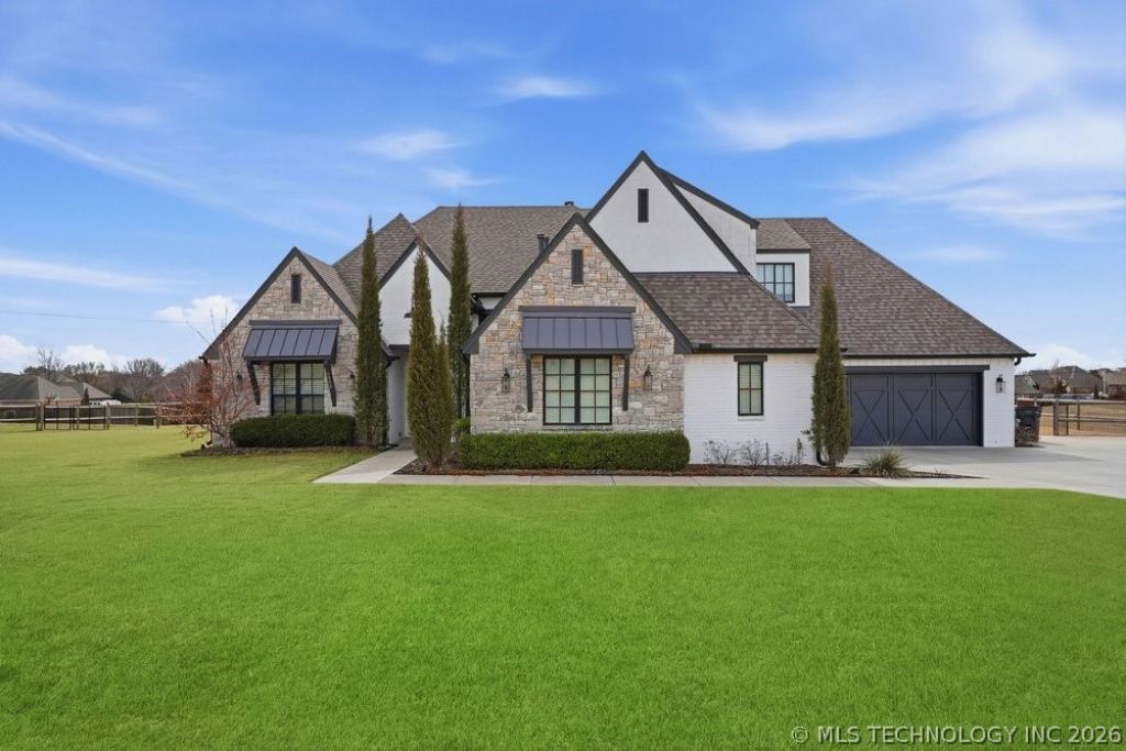 6802 E 86th Place N, Owasso, OK 74055 Main Photo