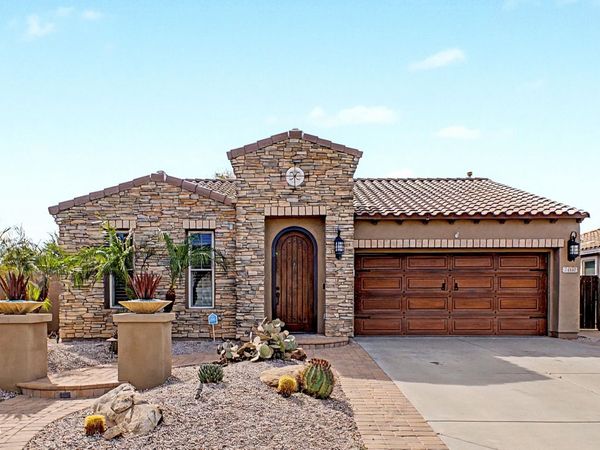 2469 E LANTANA Drive, Chandler, AZ 85286