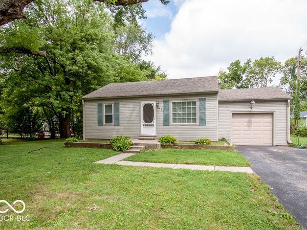 986 Rita Drive, Greenwood, IN 46143