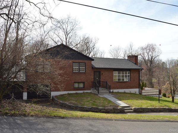 108 Flower Hill, Kingston, NY 12401
