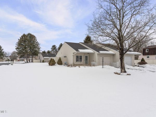 119 Fort Hunter Road, Guilderland, NY 12303