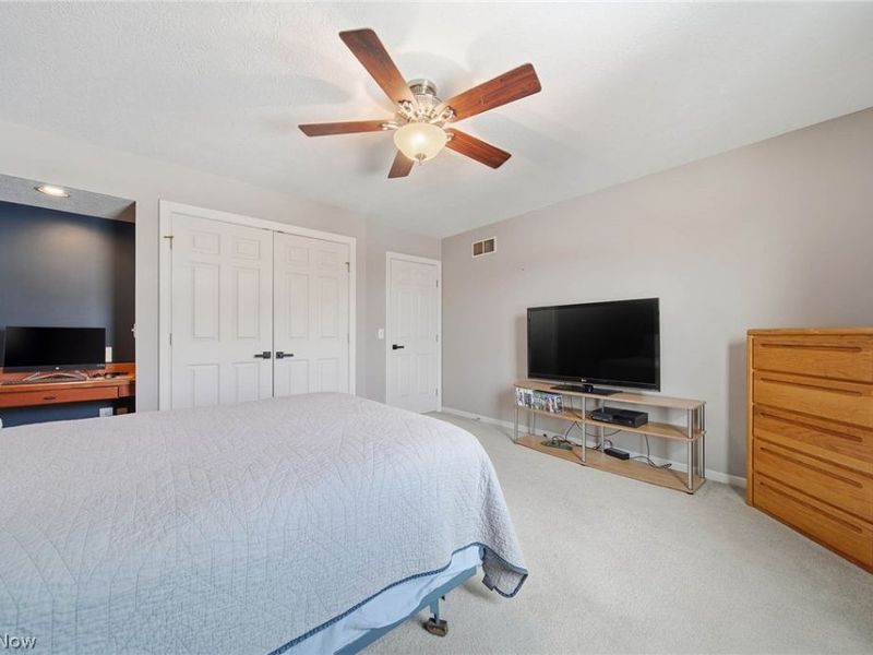 5609 Oakridge Drive, Louisville, OH 44641 Photo 38