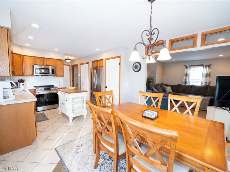 1860 Paradise Street SE, East Sparta, OH 44626 Photo 11