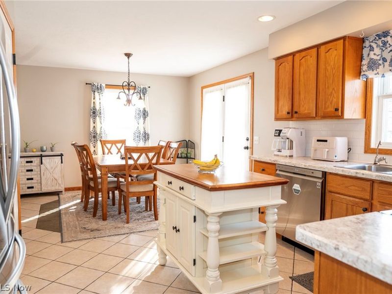 1860 Paradise Street SE, East Sparta, OH 44626 Photo 13