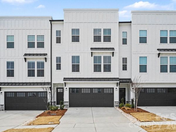 9245 DELANCEY Lane NW, Concord, NC 28027