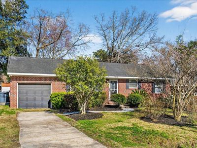 5810 Chaucer Drive, Hanahan, SC 29410