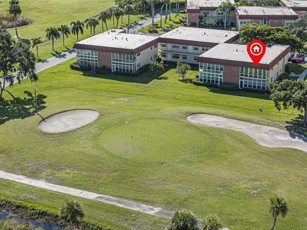 1 Vista Palm Lane, Unit 207, Vero Beach, FL 32962