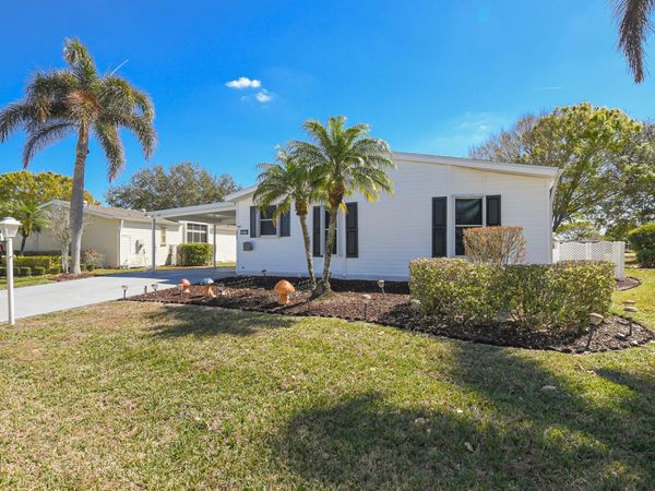 3217 Scarlet Tanager Court, Port Saint Lucie, FL 34952