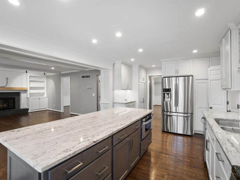 8677 Shagbark Drive, Sycamore Township, OH 45242 Photo 15