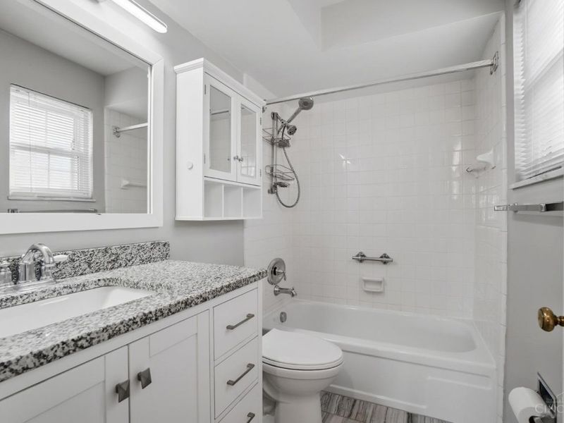 8677 Shagbark Drive, Sycamore Township, OH 45242 Photo 33