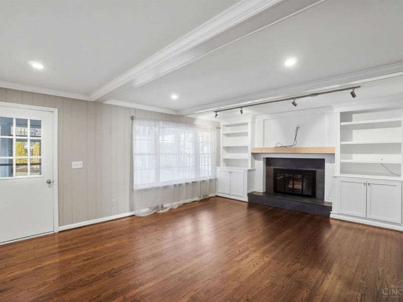 8677 Shagbark Drive, Sycamore Township, OH 45242 Photo 6