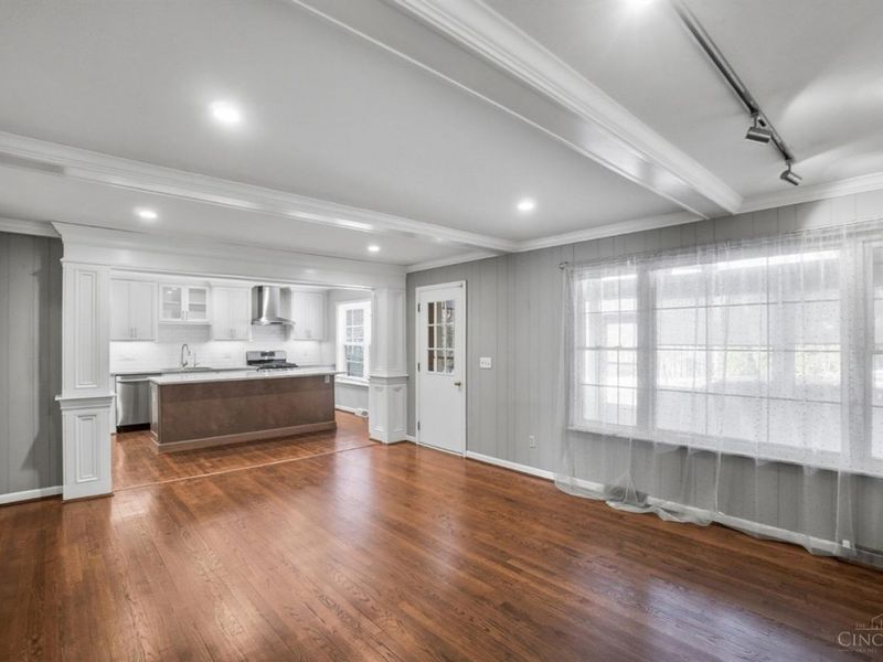 8677 Shagbark Drive, Sycamore Township, OH 45242 Photo 9