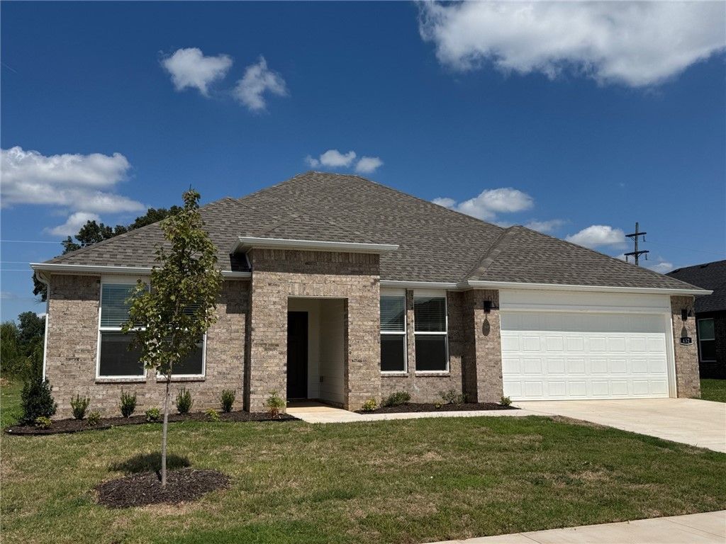 433 W Canada Drive, Farmington, AR 72730 Main Photo