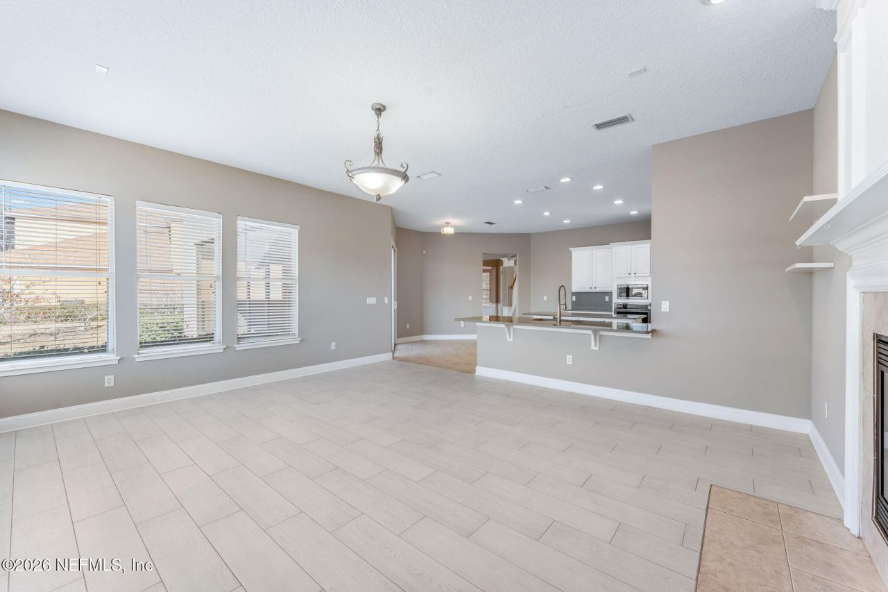 10036 Watermark Lane W, Jacksonville, FL 32256 Photo