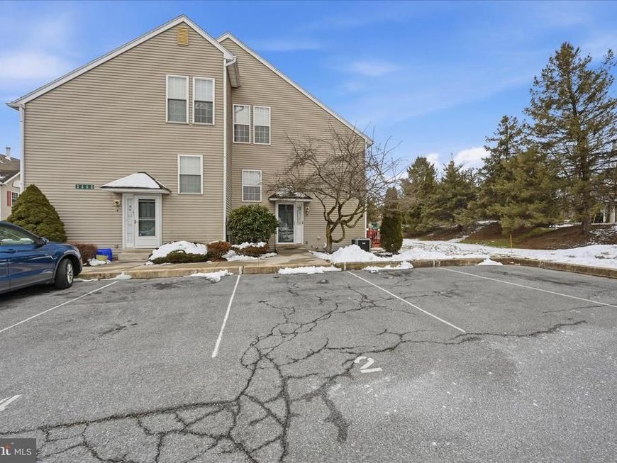 2 Horseshoe Drive, Douglassville, PA 19518 Main Photo