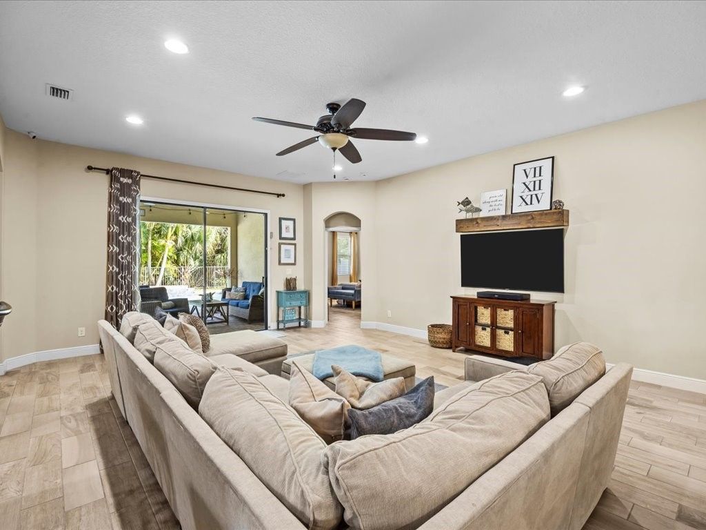 4607 Ashley Lake Circle, Vero Beach, FL 32967 Photo