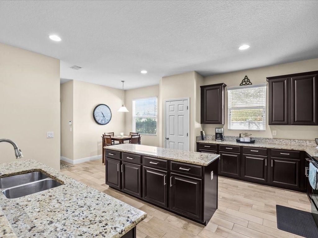 4607 Ashley Lake Circle, Vero Beach, FL 32967 Photo