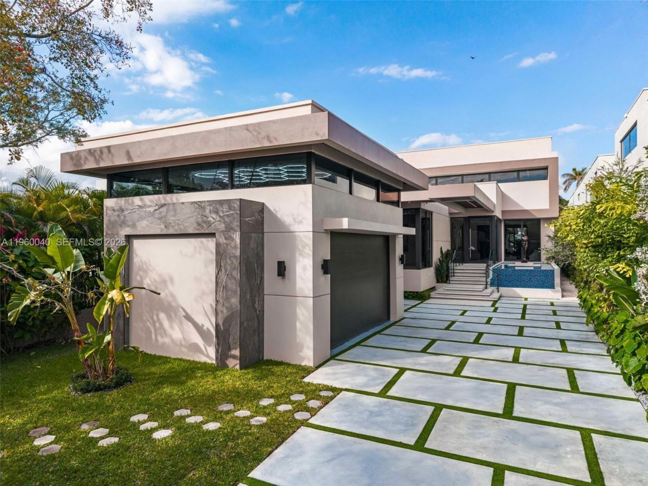 723 NE 77th St , Miami, FL 33138 Photo