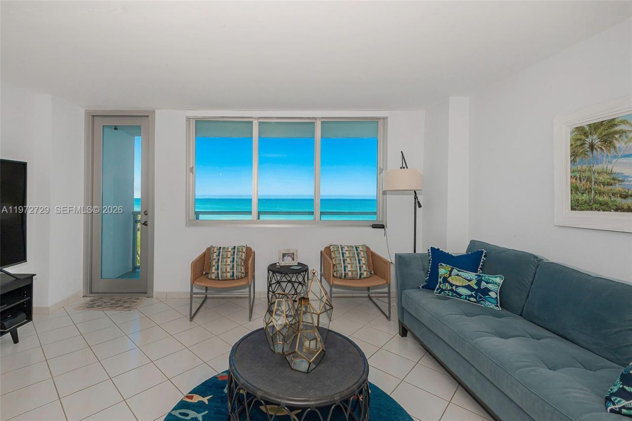 7135 Collins Ave , Unit 834, Miami Beach, FL 33141 Photo