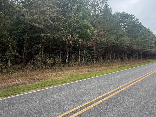 2 Tuggie Eure Road, Eure, NC 27935