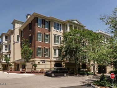 2901 Market Bridge Lane, Unit 104, Raleigh, NC 27608