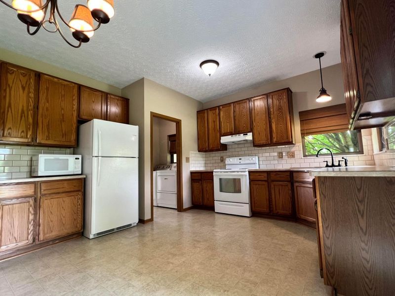 758 N Starr Drive , Pickerington, OH 43147 Photo 13