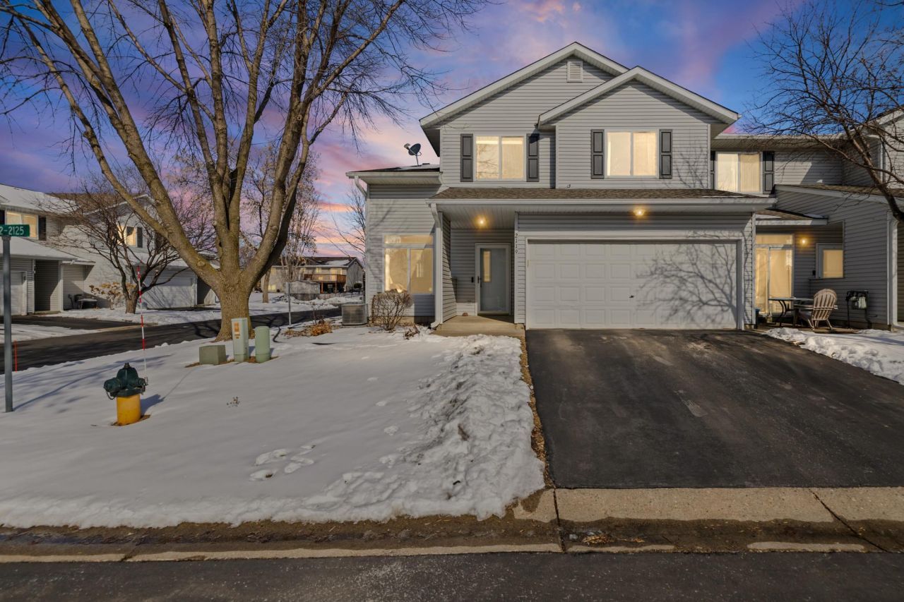 2119 Parkway Avenue, Shakopee, MN 55379 Main Photo