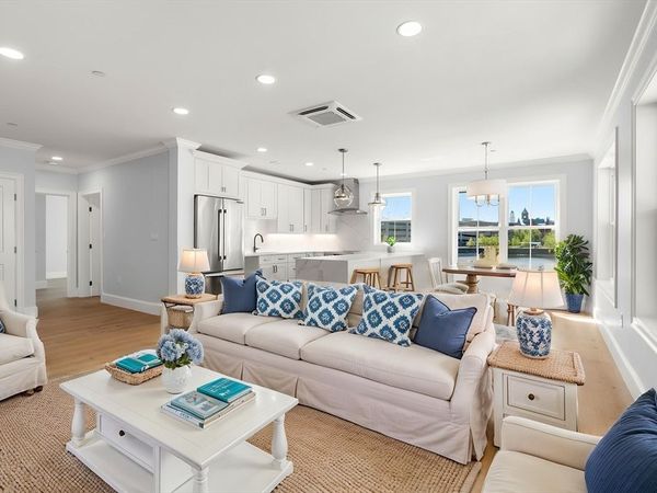 16 Franklin Street, Unit 2202, Salem, MA 01970