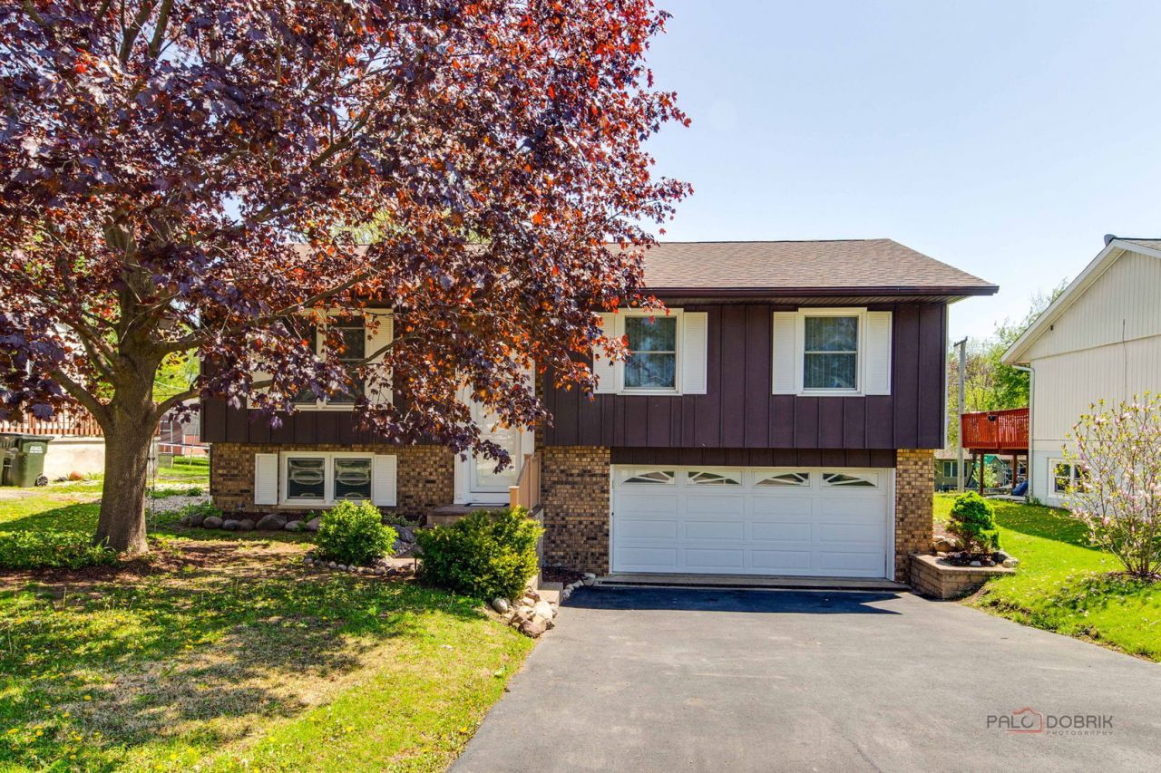 14 Wander Way, Lake in the Hills, IL 60156 Main Photo