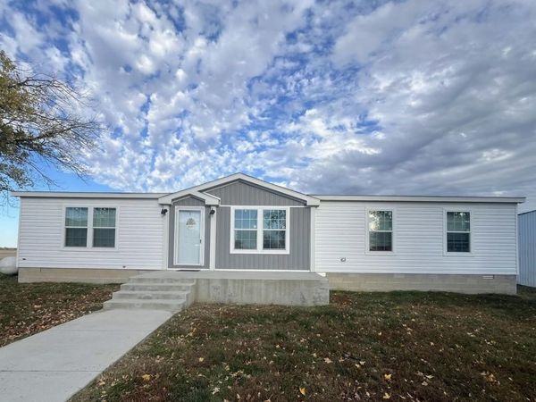 6502 Hawk Road, Pinckneyville, IL 62274