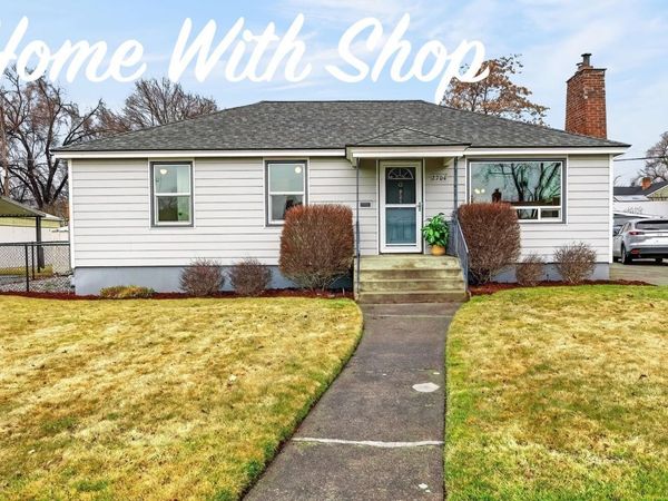 2704 W Hoffman Ave, Spokane, WA 99205