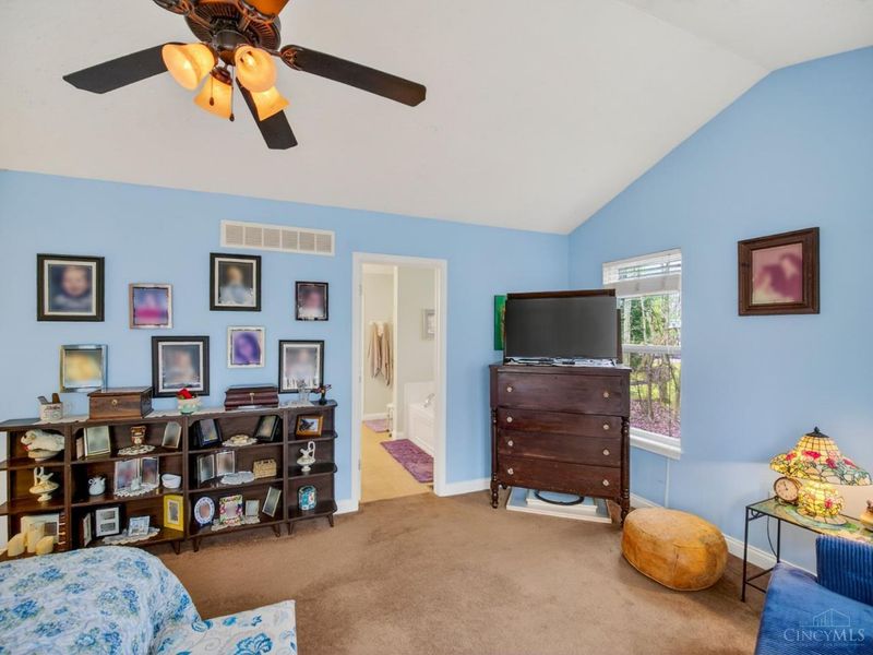 2018 Saint Nicholas Court, Batavia Twp, OH 45102 Photo 11