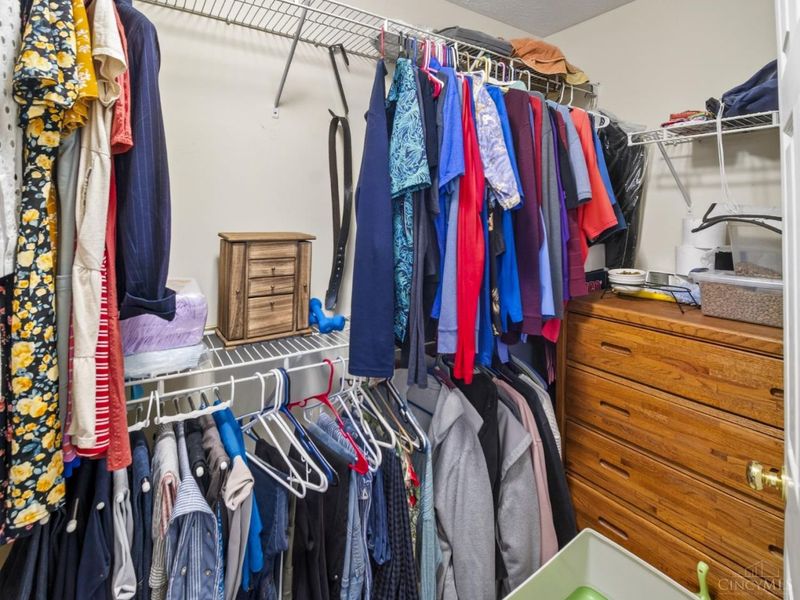 2018 Saint Nicholas Court, Batavia Twp, OH 45102 Photo 13