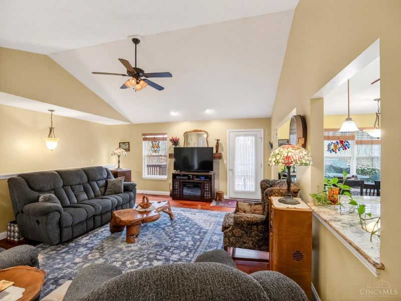 2018 Saint Nicholas Court, Batavia Twp, OH 45102 Photo 4