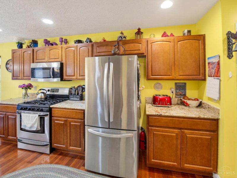 2018 Saint Nicholas Court, Batavia Twp, OH 45102 Photo 6