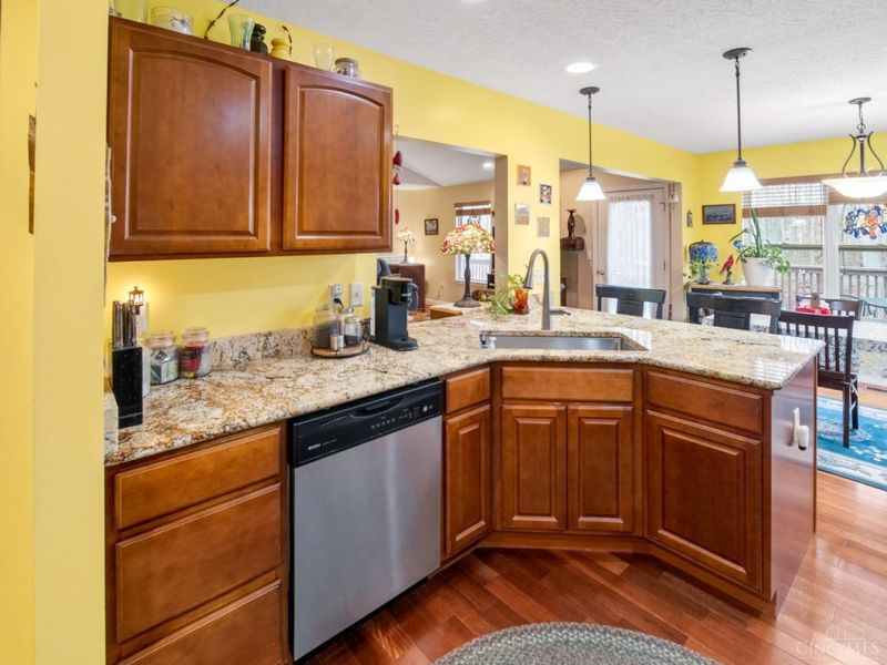 2018 Saint Nicholas Court, Batavia Twp, OH 45102 Photo 7