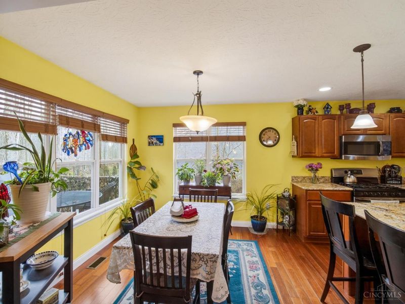 2018 Saint Nicholas Court, Batavia Twp, OH 45102 Photo 8