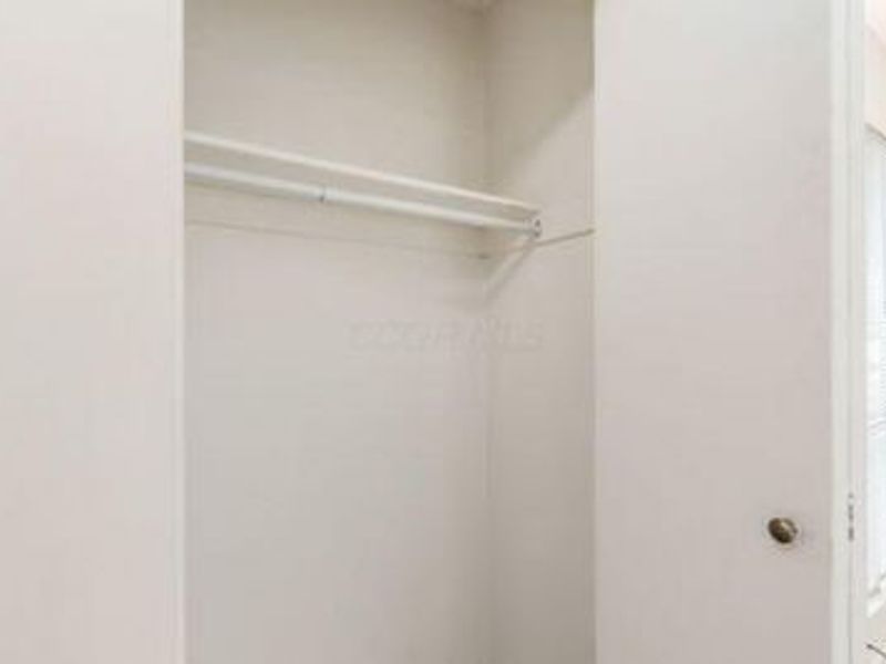 4692 Charecote Lane , Unit E, Columbus, OH 43220 Photo 13