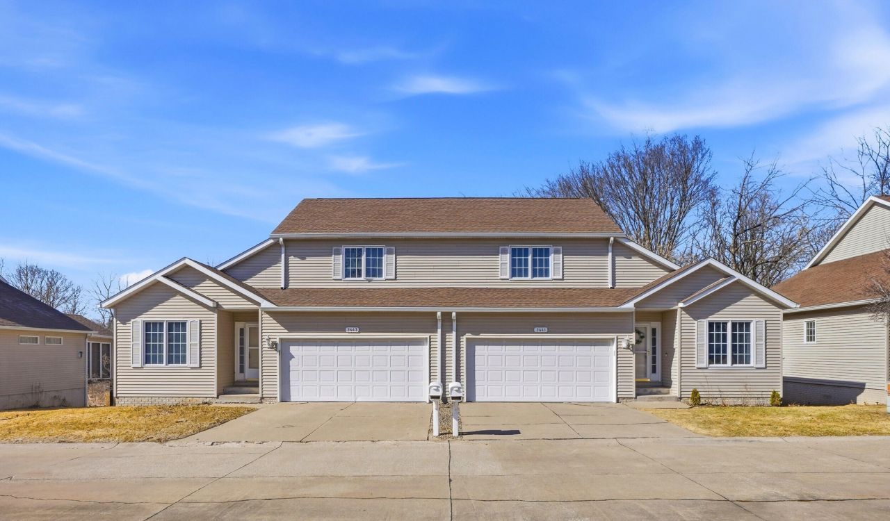 2441 Longhurst Court, Muscatine, IA 52761 Main Photo