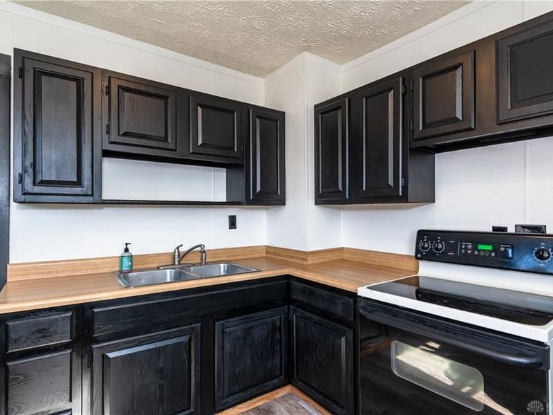 1020 Weng Avenue, Dayton, OH 45420 Photo 7