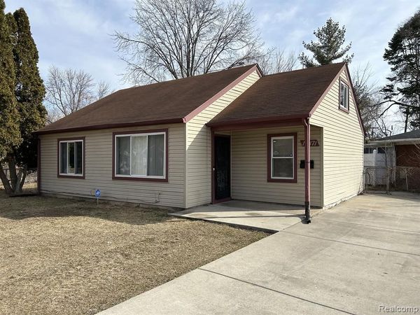 12871 SARATOGA Street, Oak Park, MI 48237