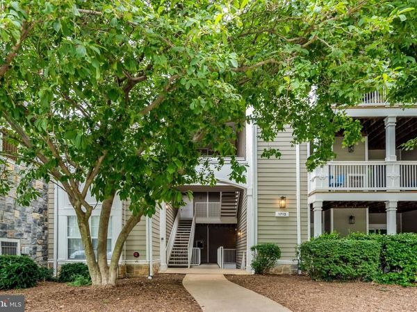 1712 LAKE SHORE CREST DRIVE, Unit 14, RESTON, VA 20190
