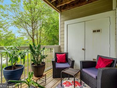 1712 LAKE SHORE CREST DRIVE, Unit 14, RESTON, VA 20190
