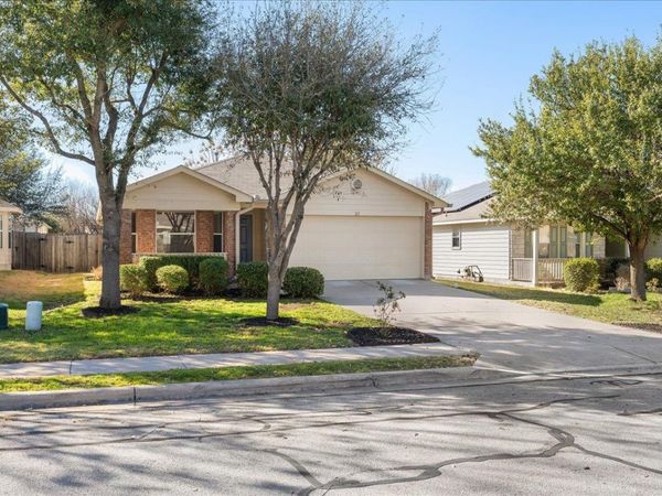 211 Tolcarne DR, Hutto, TX 78634