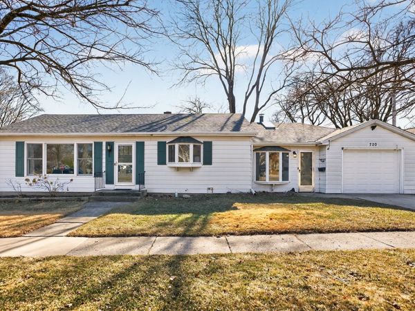720 E Harrison Avenue, Wheaton, IL 60187
