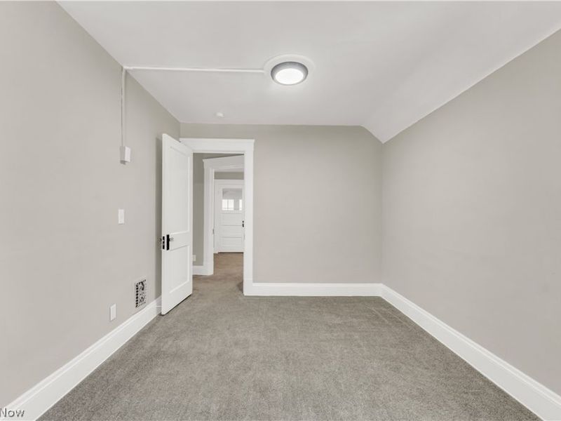 1501 Botany Avenue, Cleveland, OH 44109 Photo 18