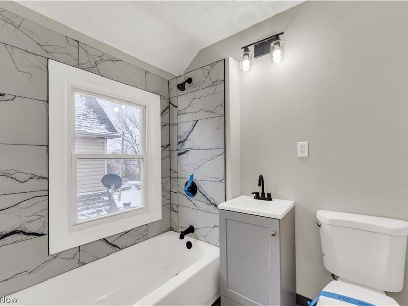 1501 Botany Avenue, Cleveland, OH 44109 Photo 20