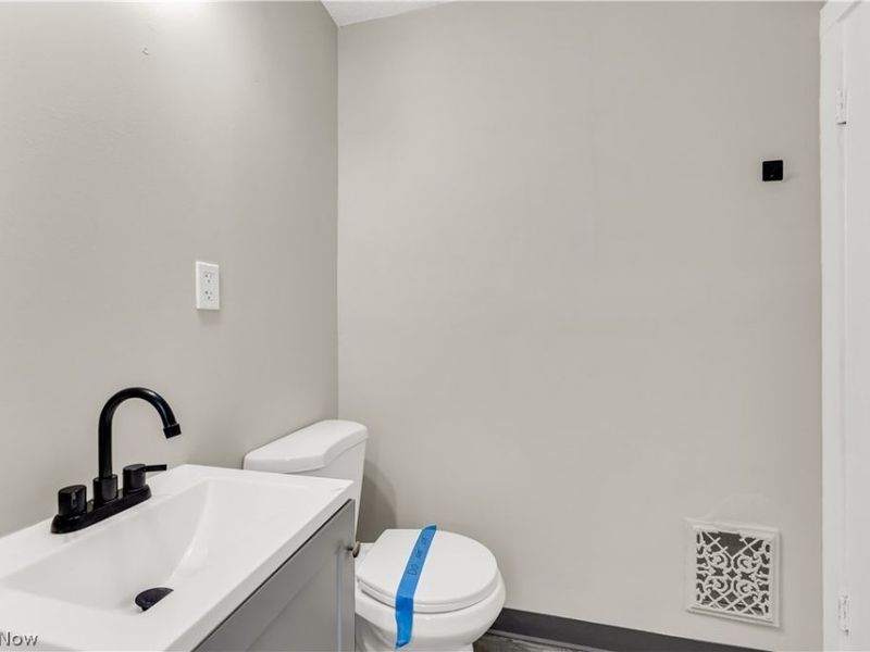 1501 Botany Avenue, Cleveland, OH 44109 Photo 21