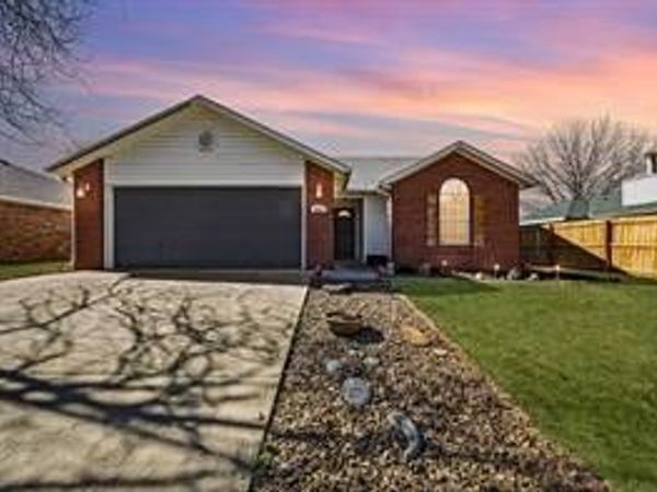 803 S Liberty , Fayetteville, AR 72701